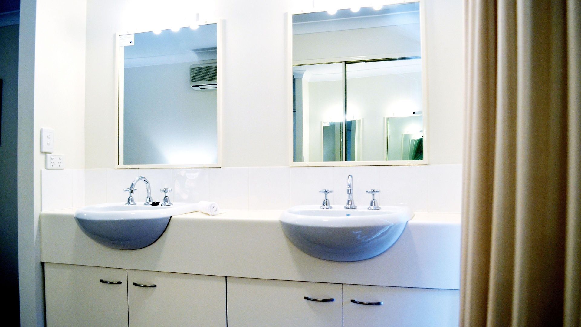 Spring Hill Mews 4* Brisbane