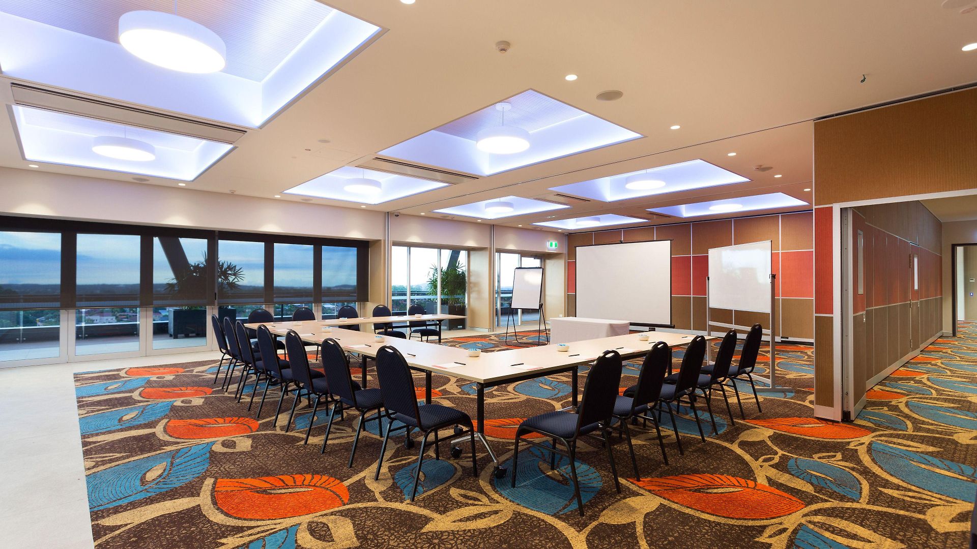 Hotel Calamvale And Conference Centre Brisbane