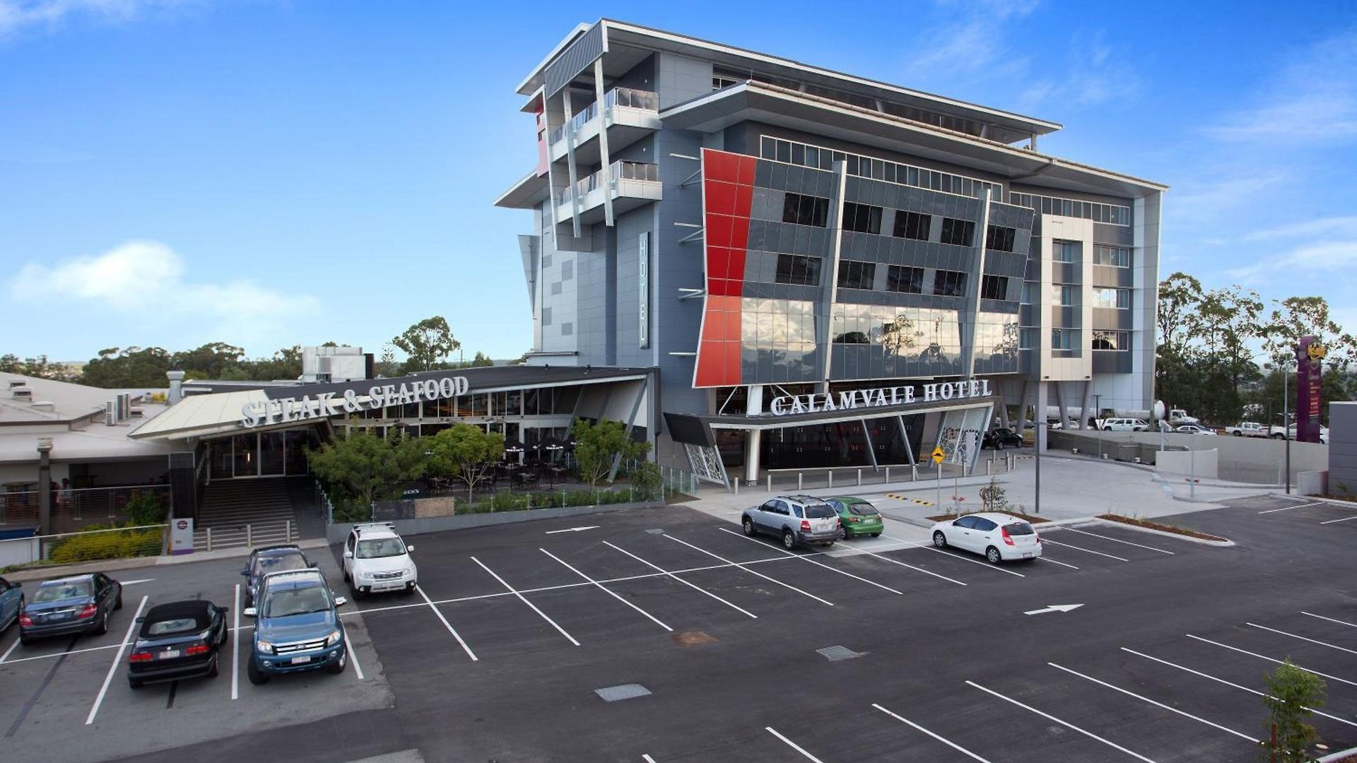 Calamvale And Conference Centre Hotel