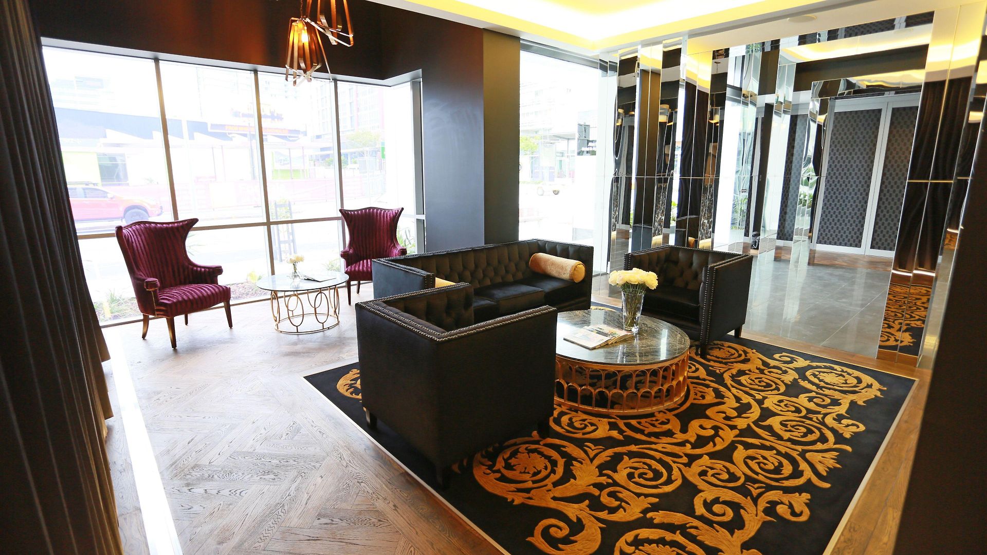 Hotel Alex Perry &