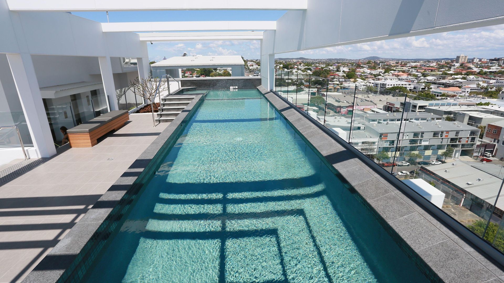 Hotel Alex Perry &