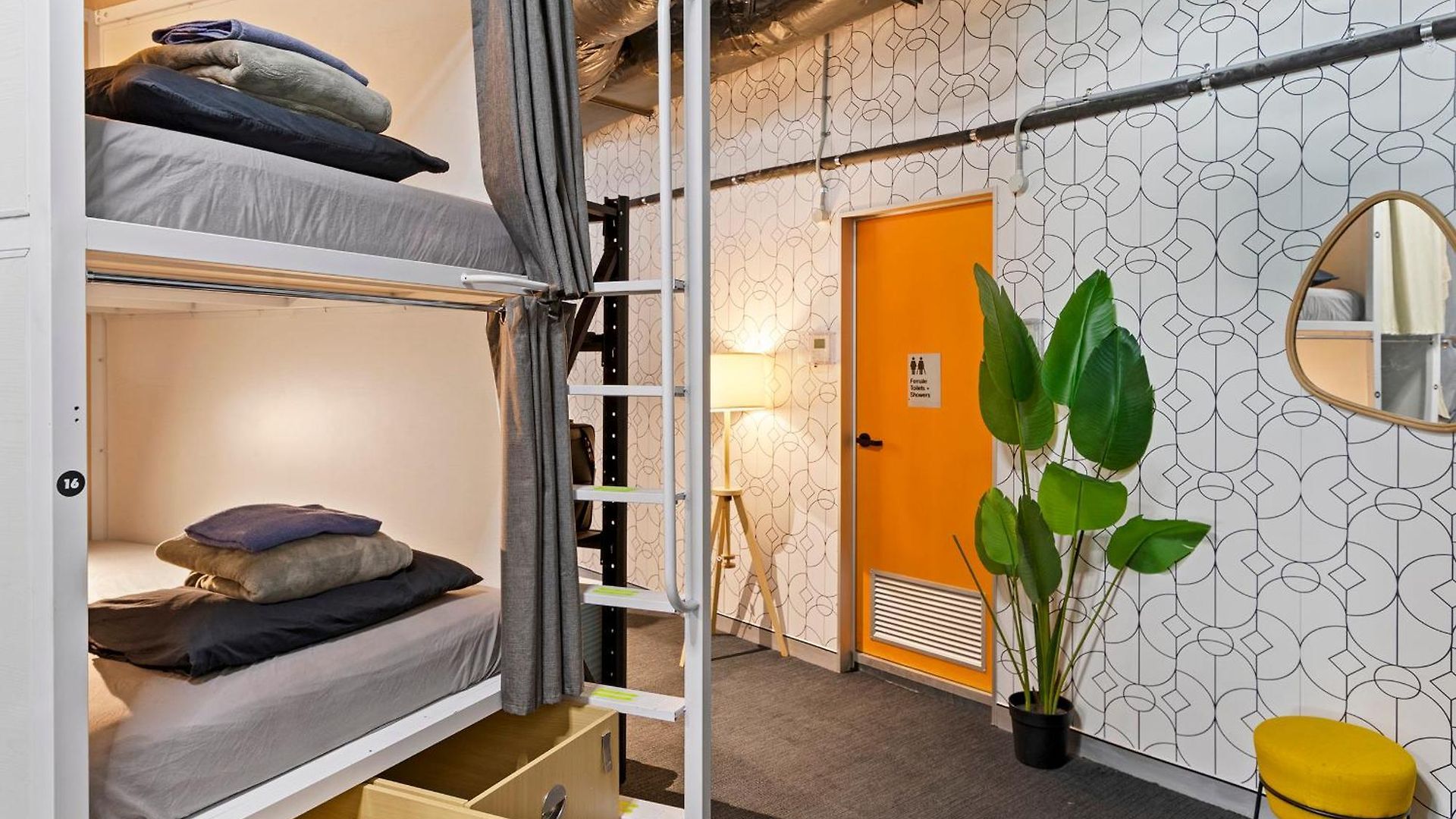 Hostel Tequila Sunrise Podstel