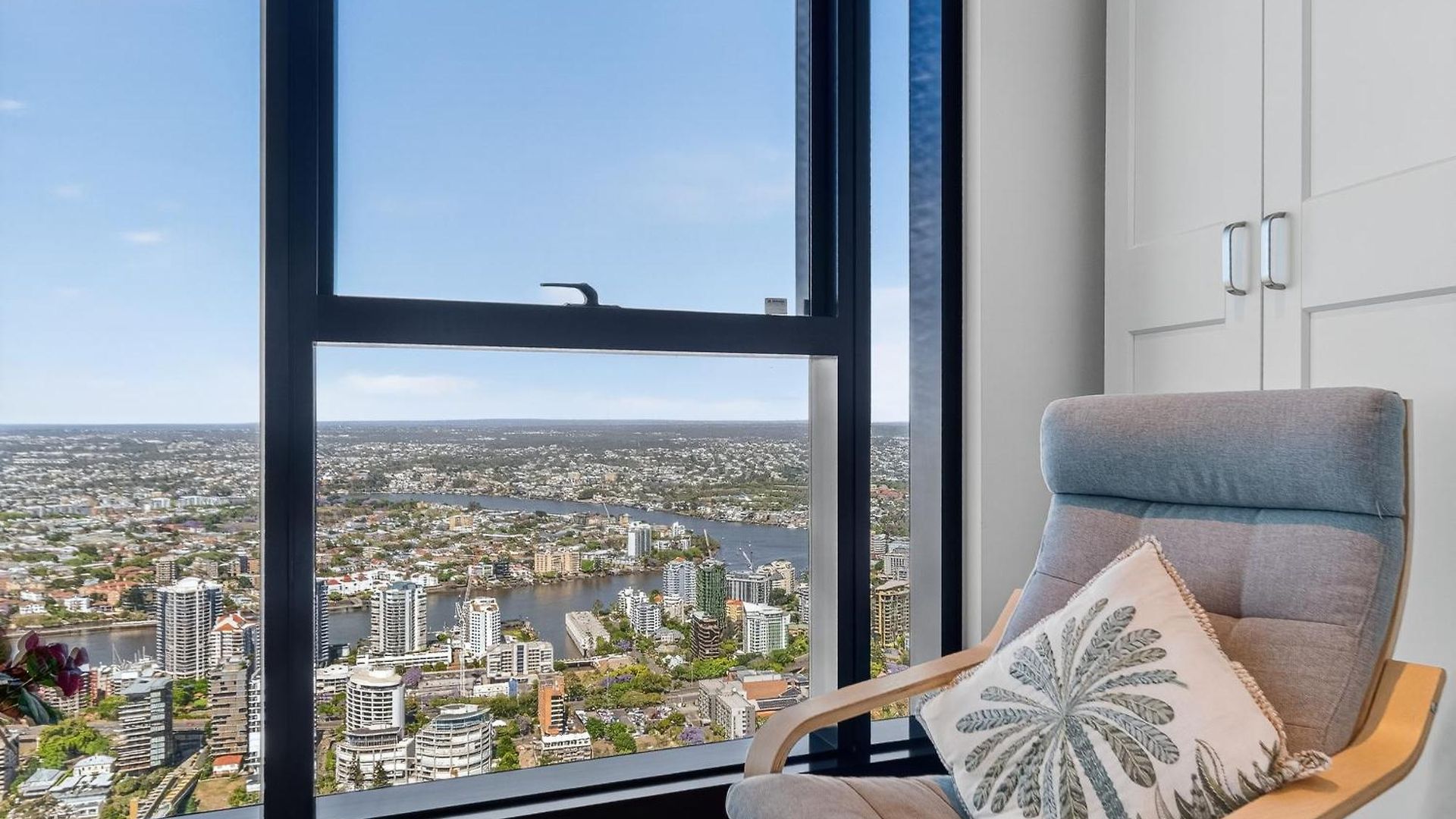 Apartment Oasis Retreat On Level 71 In Skytower *