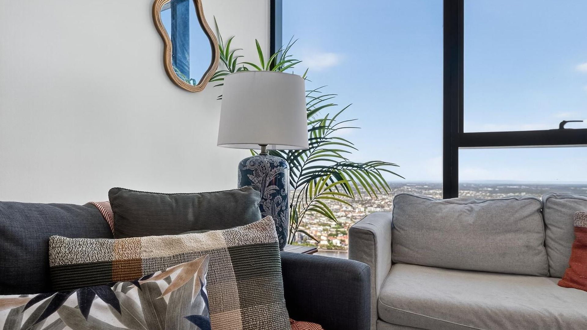 Apartment Oasis Retreat On Level 71 In Skytower Brisbane