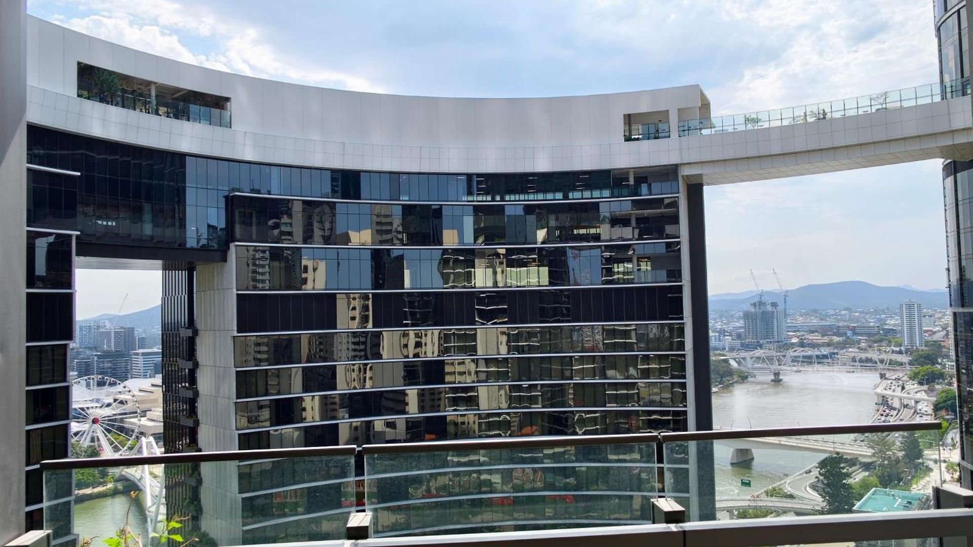 Queen's Wharf Apartment *