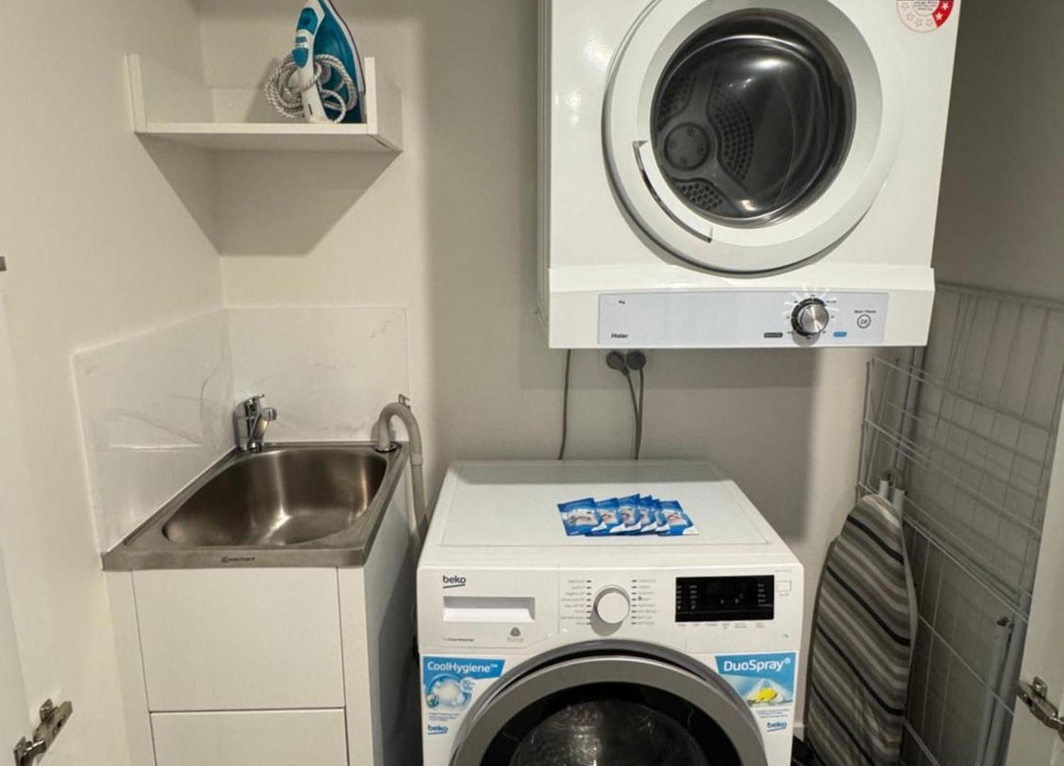The Perfect Location Gym, Pool & Parking M22 Apartment Brisbane