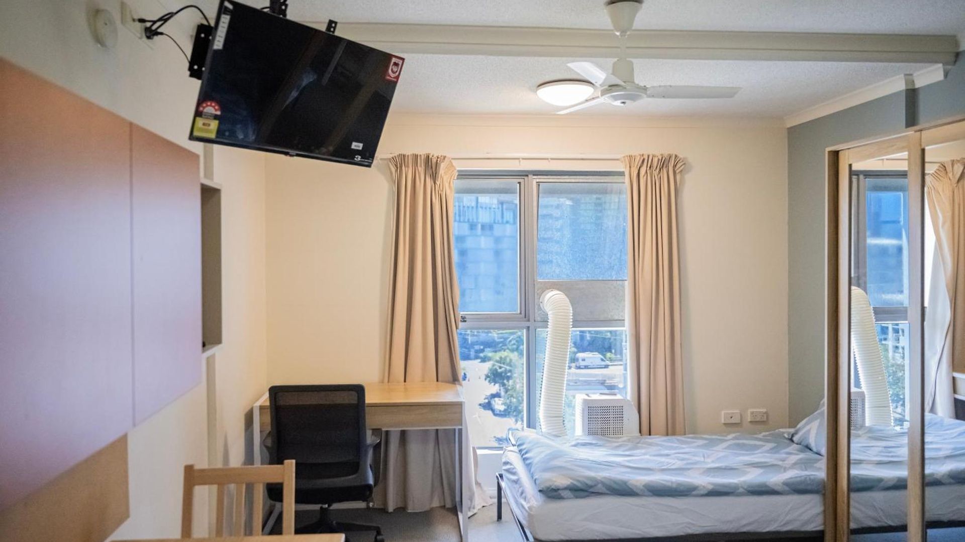 Aparthotel Shafston Service 3*