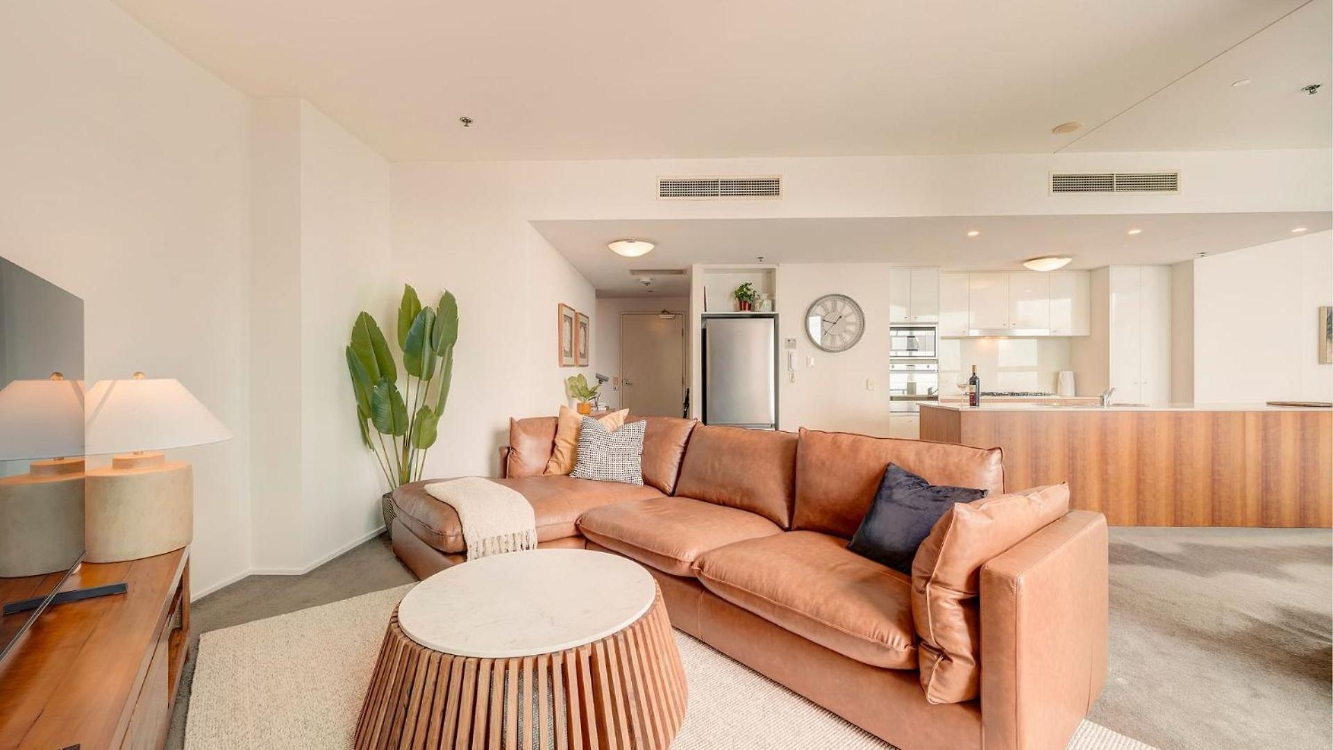 Glasshouse On Felix - Luxury With River Views, Pool And Parking | Winter Escape | Longer & Save | 1 June - 31 August Apartment Brisbane