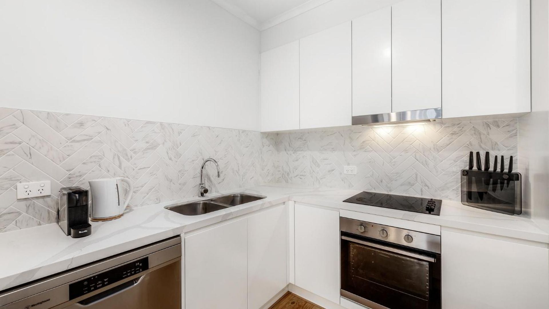 Peaceful 3br 2ba With Parking Near Airport And Cbd Brisbane