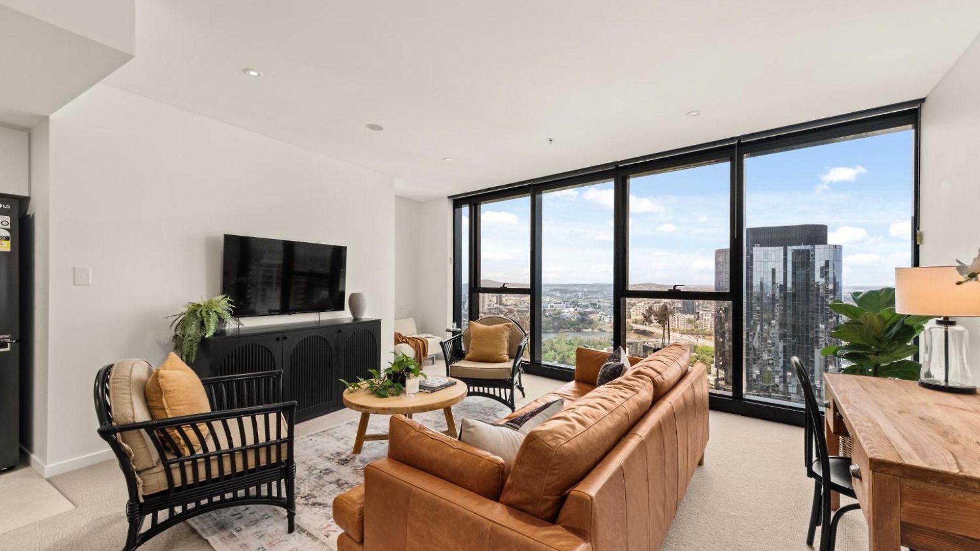 Luxe Living In The Sky * Brisbane