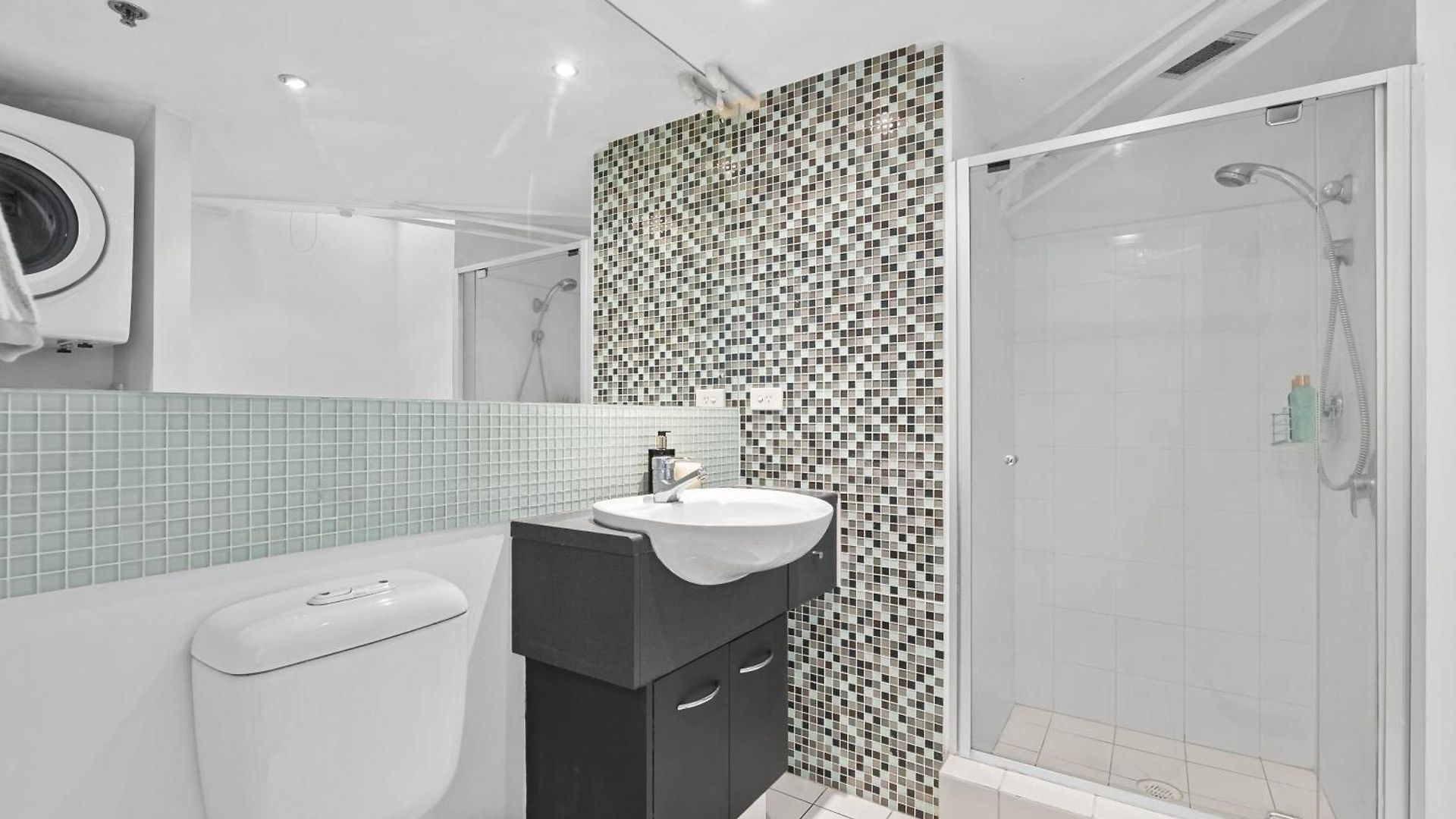 Woolstore Teneriffe Apartment