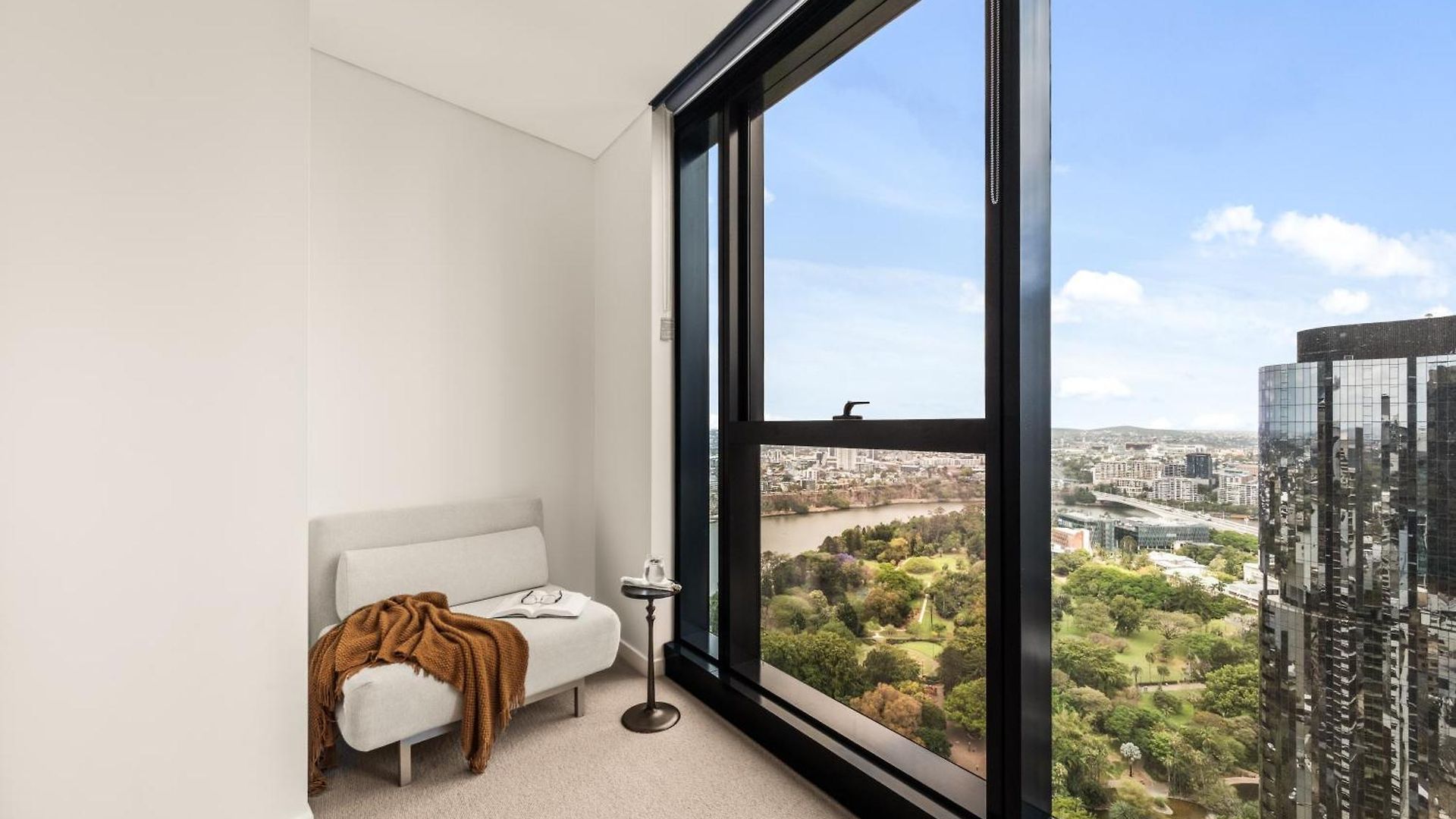 Luxe Living In The Sky