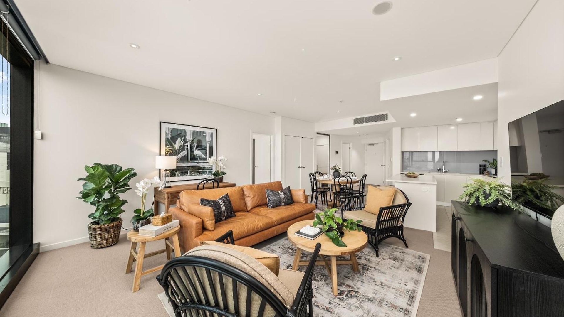 Apartment Luxe Living In The Sky Brisbane