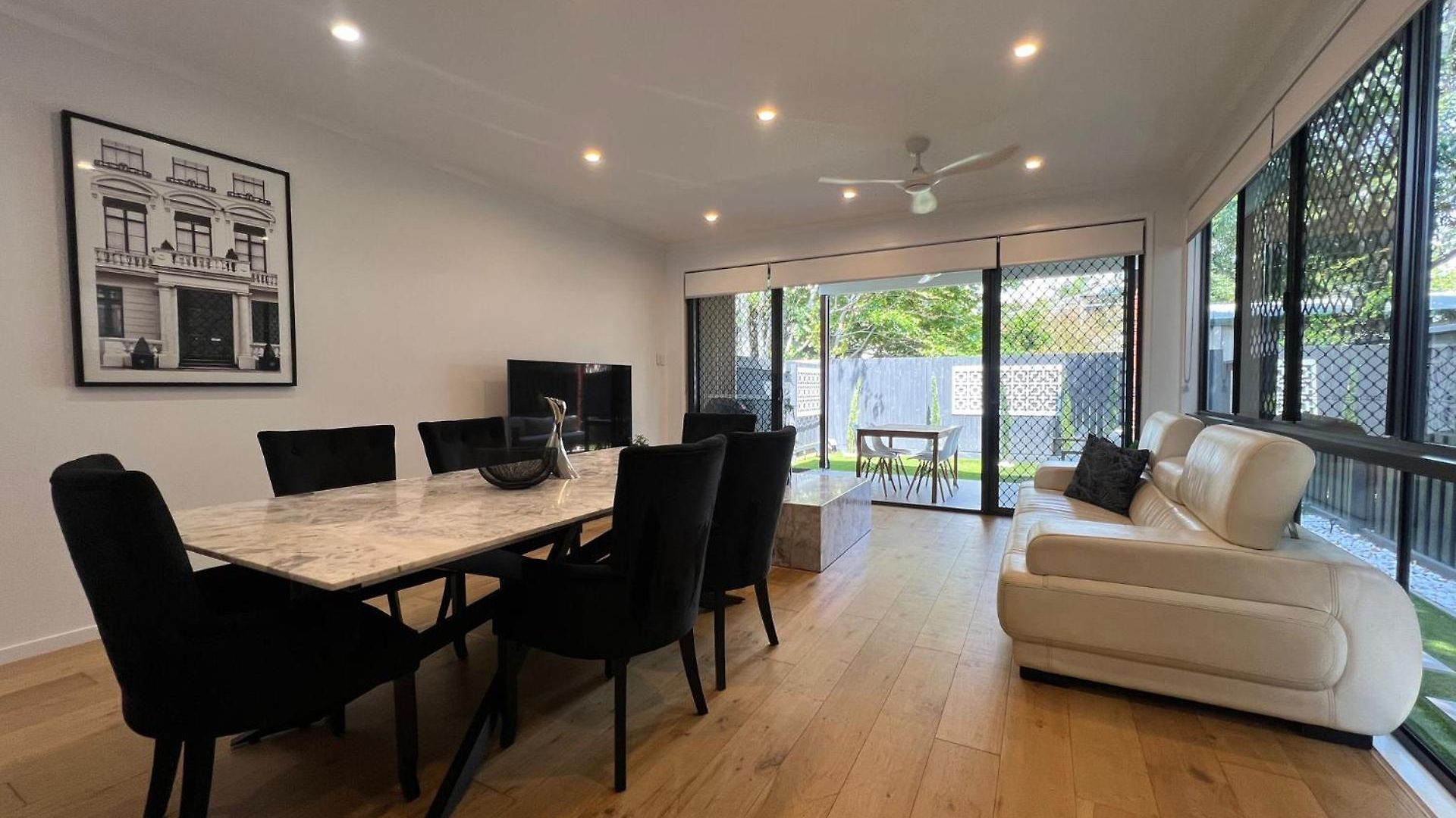 Peaceful 3br 2ba With Parking Near Airport And Cbd *
