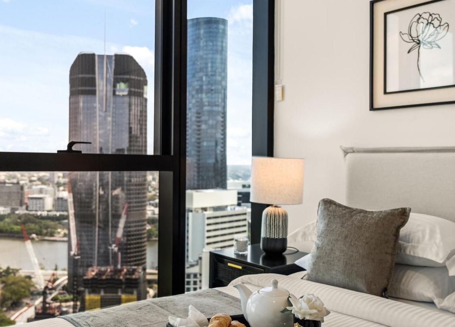 Luxe Living In The Sky Apartment Brisbane
