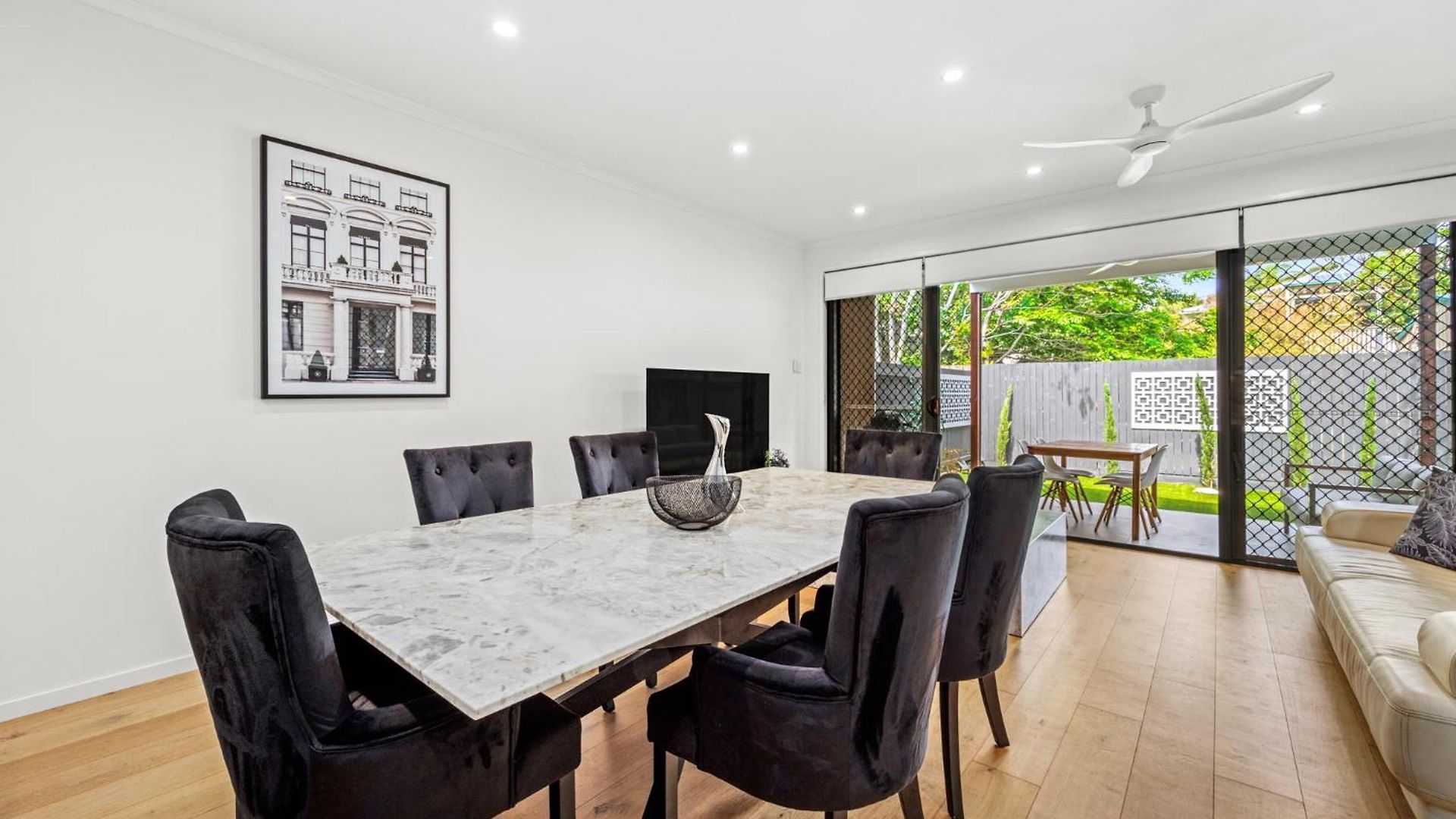 Apartment Peaceful 3br 2ba With Parking Near Airport And Cbd *