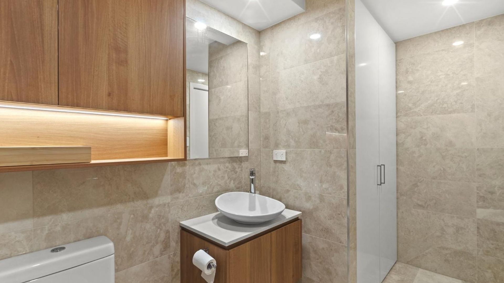 Apartment Panoramic Views & High-rise Pool And Gym *