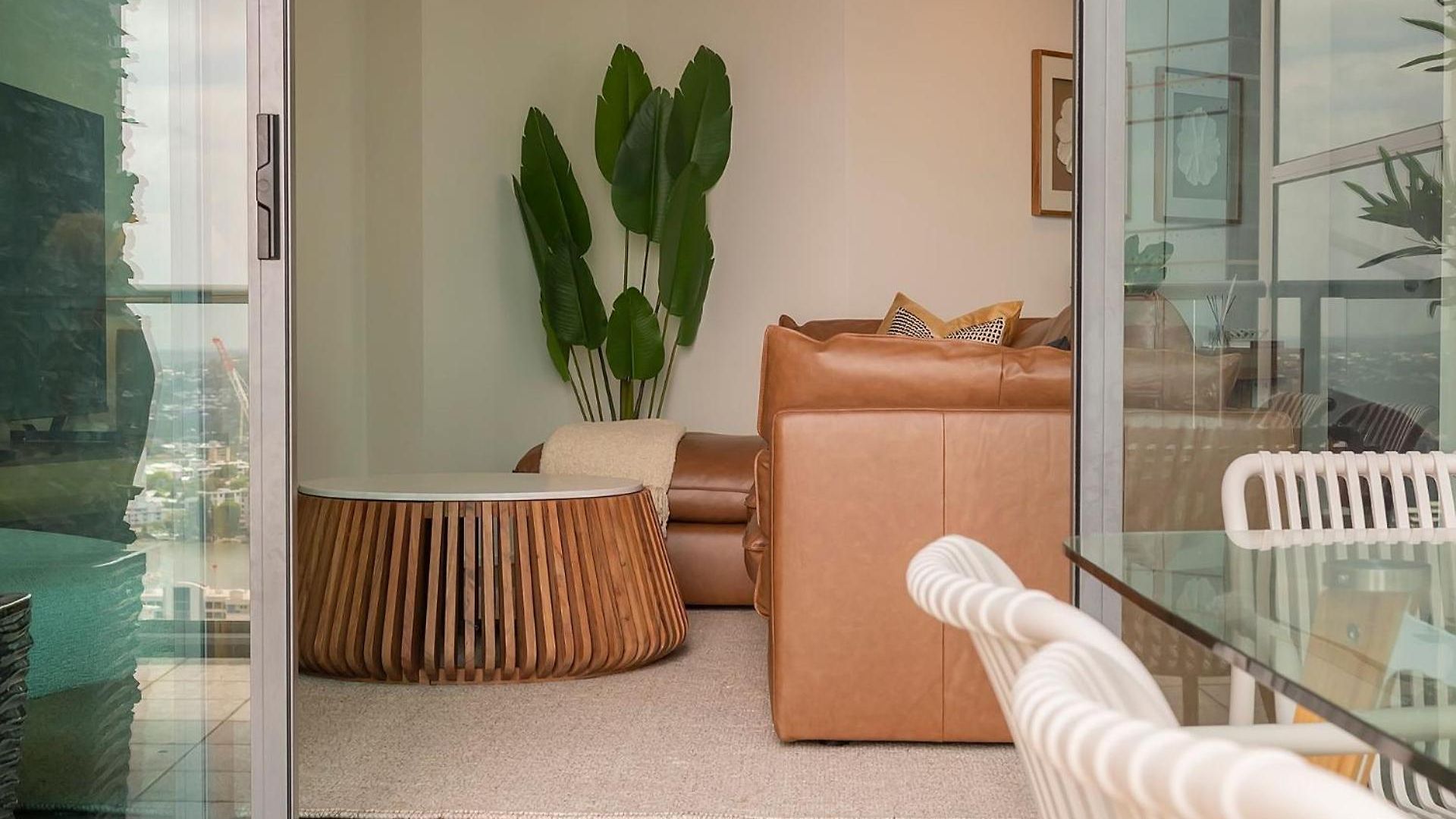 Apartment Glasshouse On Felix - Luxury With River Views, Pool And Parking | Winter Escape | Longer & Save | 1 June - 31 August