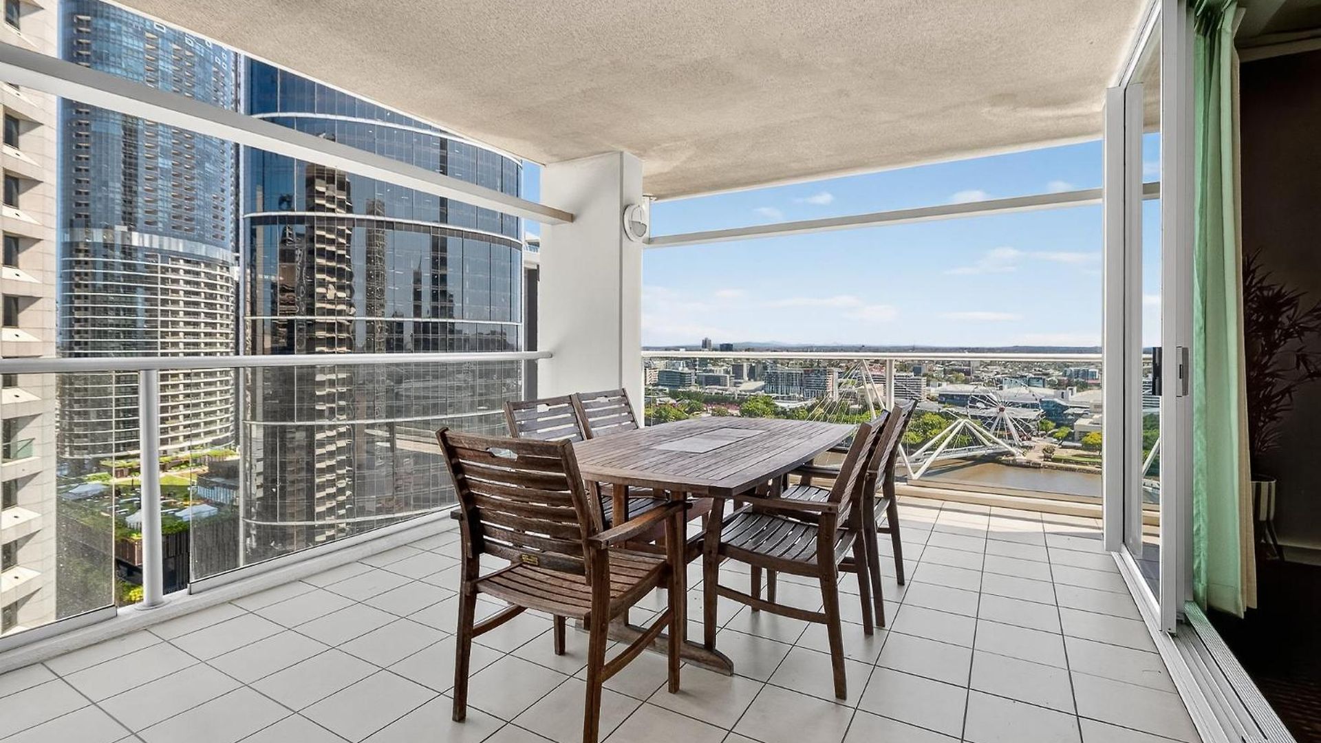 Apartment Coastal Escape With River Views In Casino Towers Brisbane
