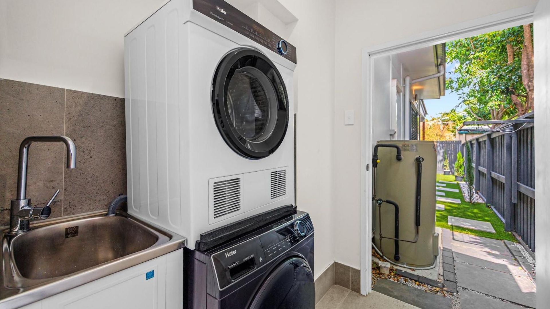 Apartment Peaceful 3br 2ba With Parking Near Airport And Cbd Brisbane