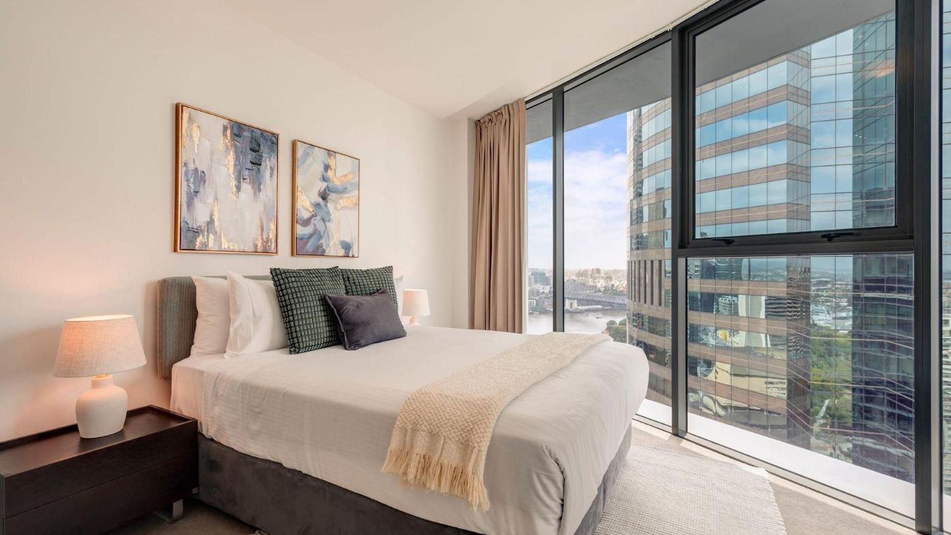 Glasshouse On Felix - Luxury With River Views, Pool And Parking | Winter Escape | Longer & Save | 1 June - 31 August Apartment Brisbane