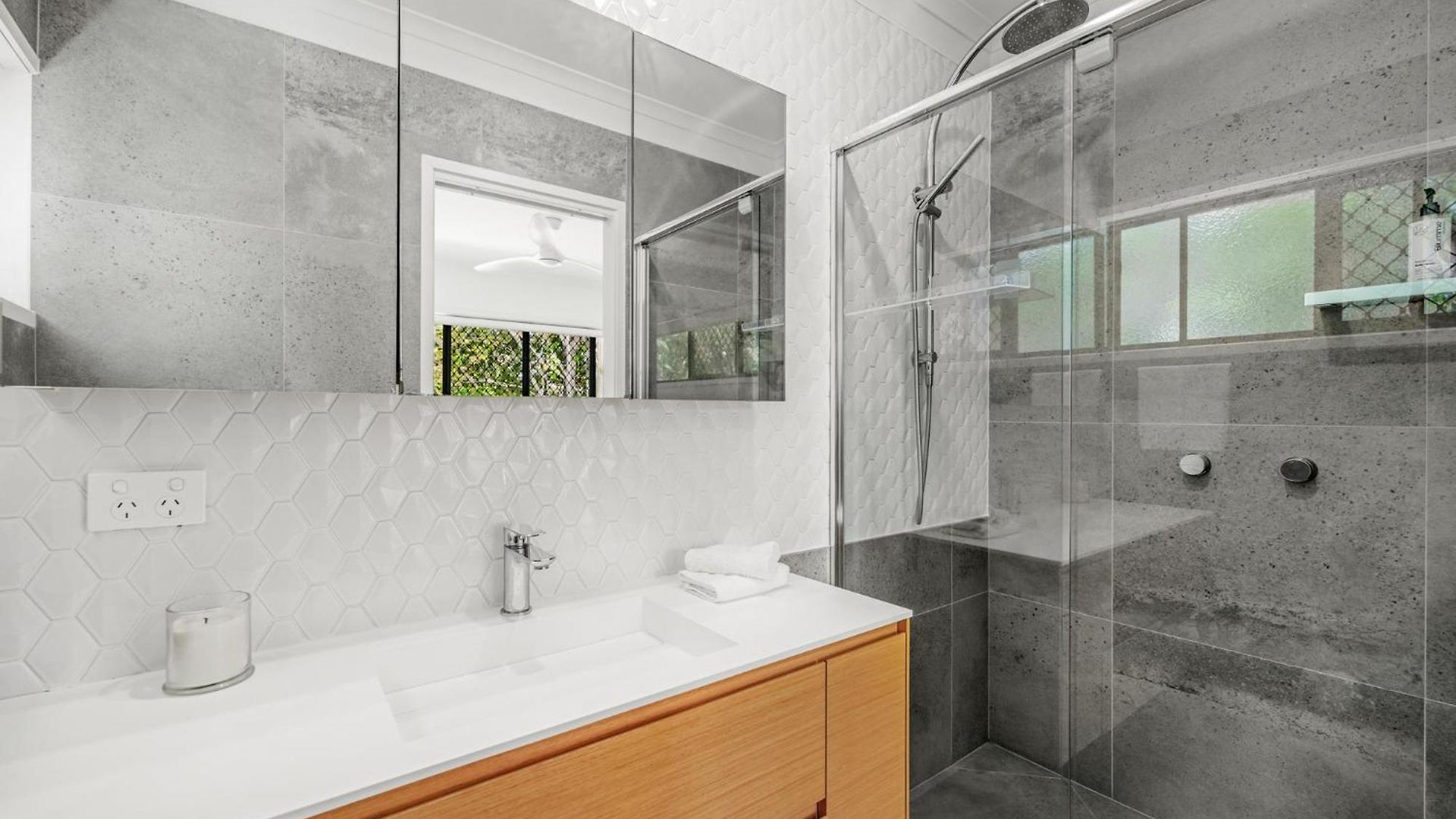 Apartment Peaceful 3br 2ba With Parking Near Airport And Cbd