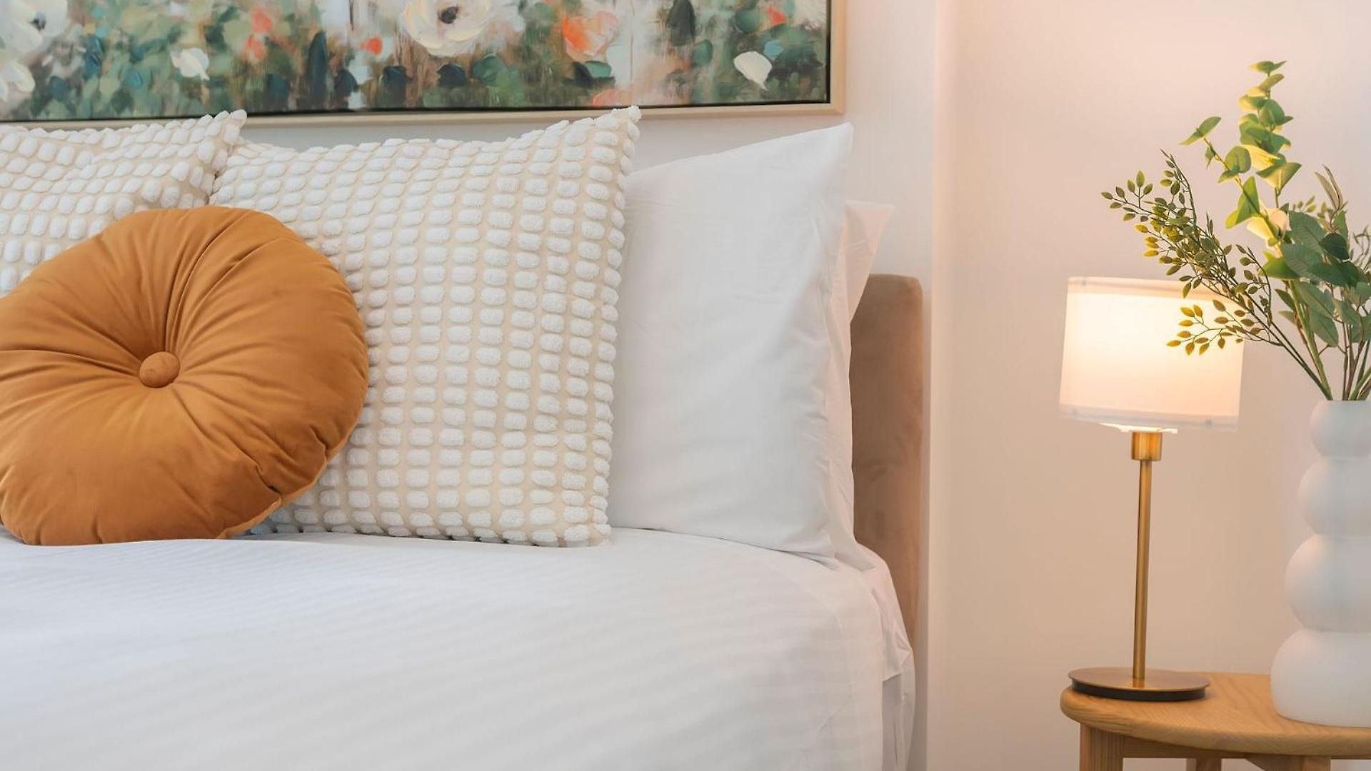 Apartment Glasshouse On Felix - Luxury With River Views, Pool And Parking | Winter Escape | Longer & Save | 1 June - 31 August Brisbane