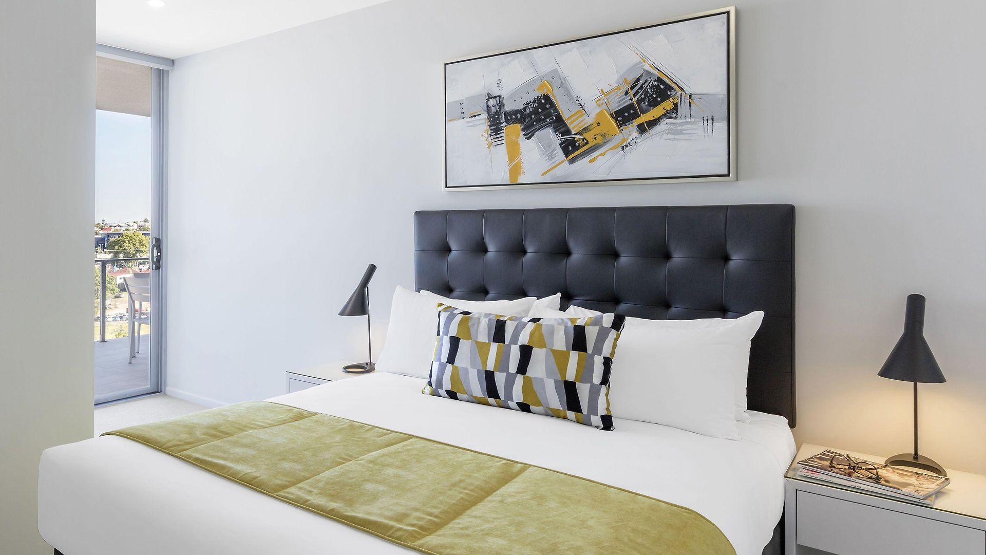 Oaks Woolloongabba Brisbane