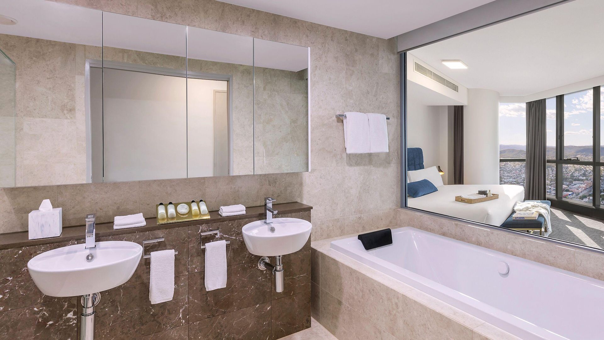 Hotel Meriton Herschel Street,