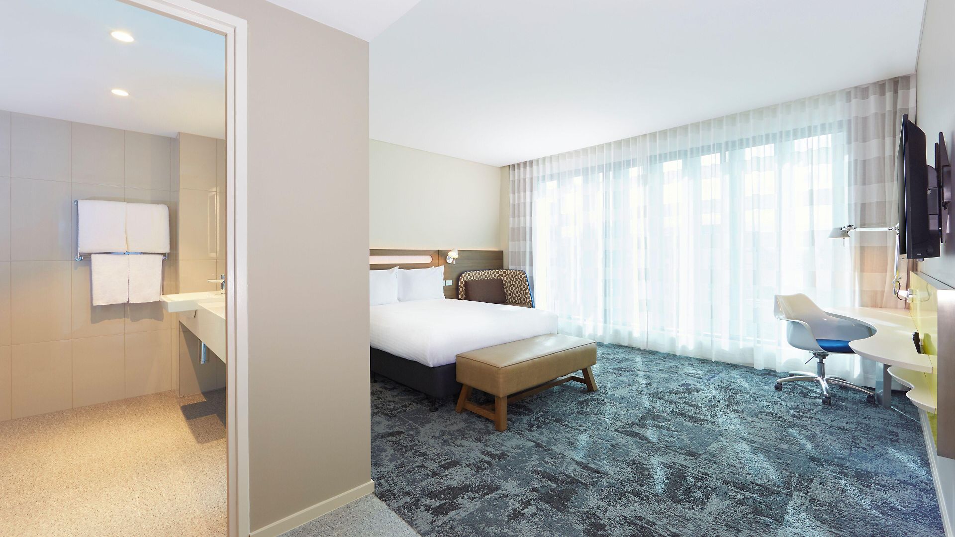 Hotel Holiday Inn Express Brisbane Central By Ihg 4*