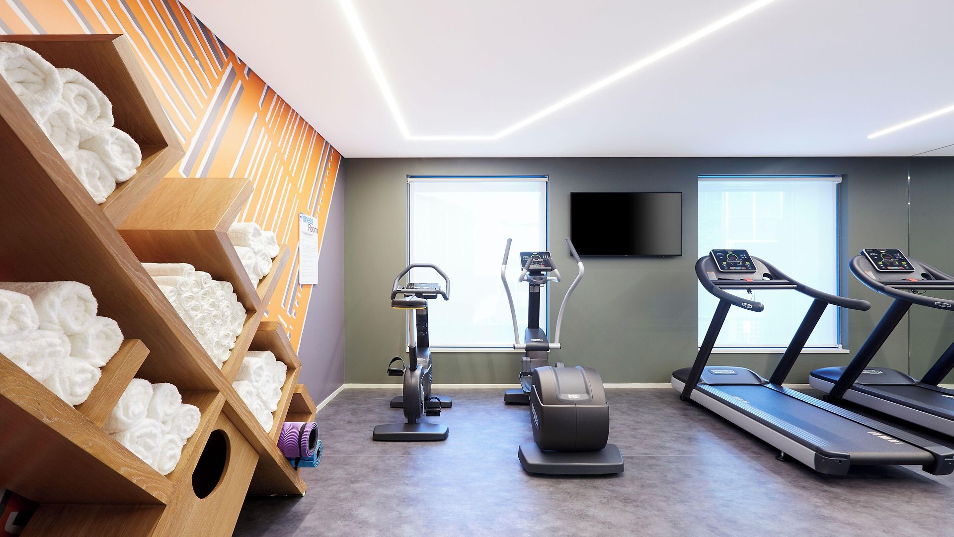 Holiday Inn Express Brisbane Central By Ihg Hotel 4*