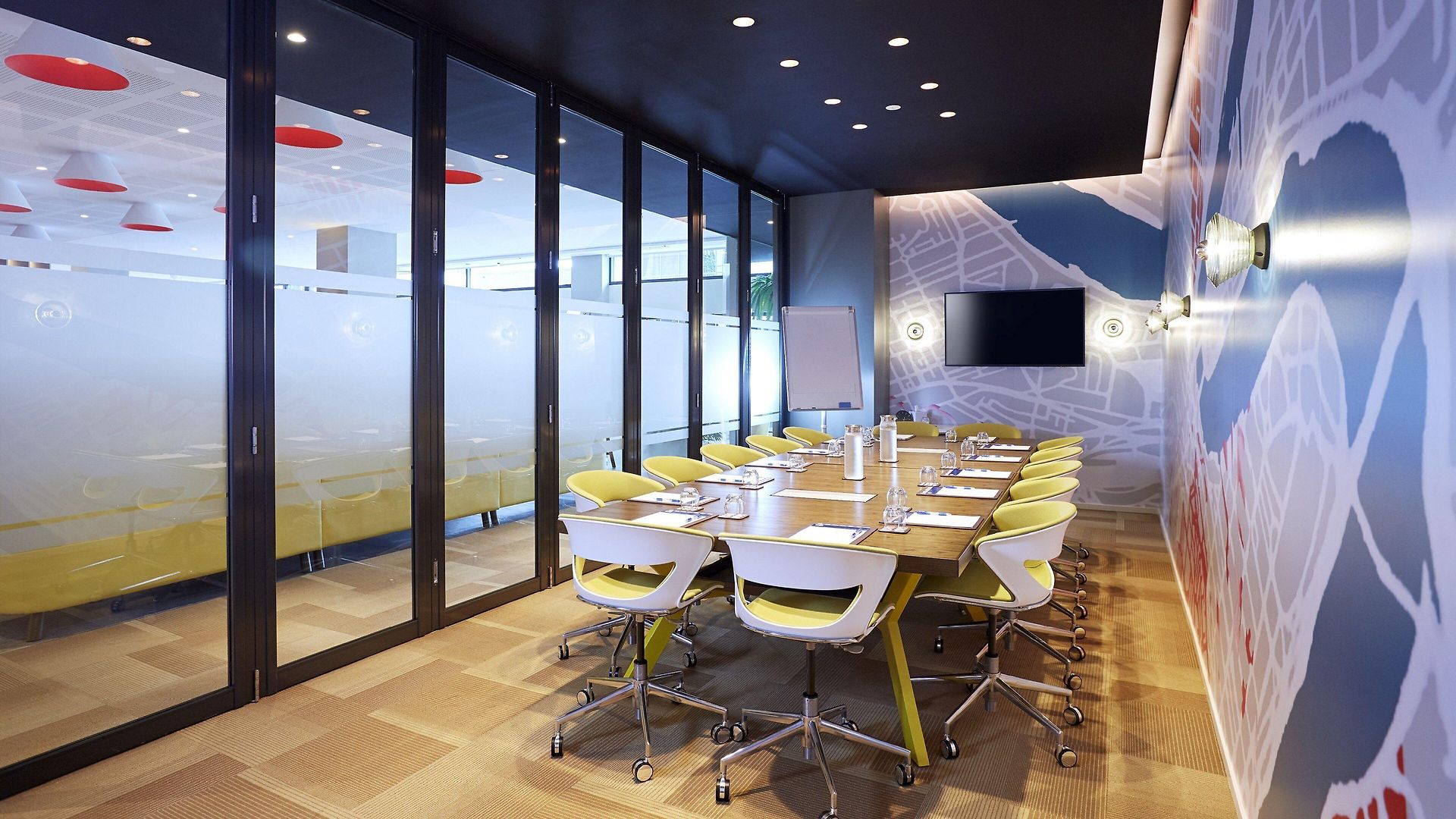 Holiday Inn Express Brisbane Central By Ihg Hotel 4*