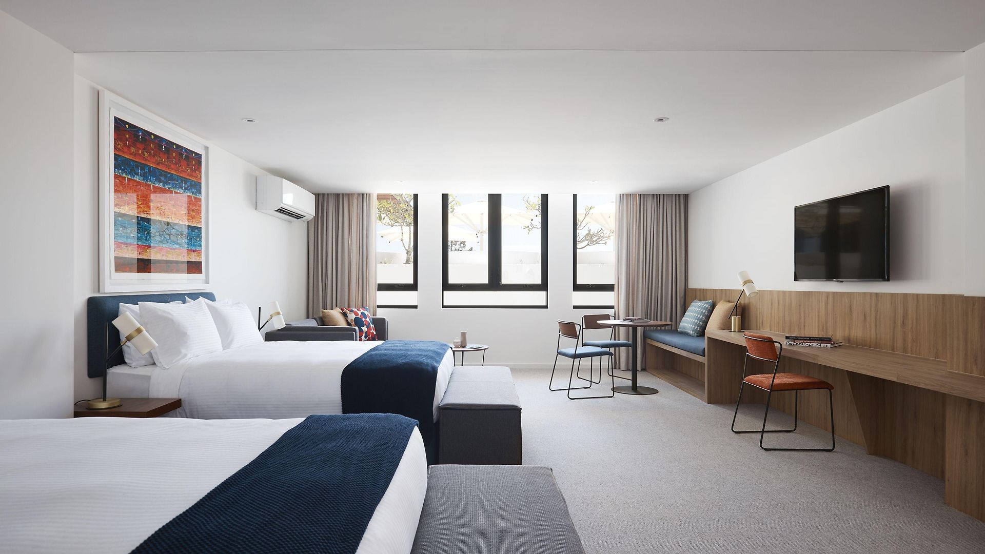 The Johnson - Art Series Hotel