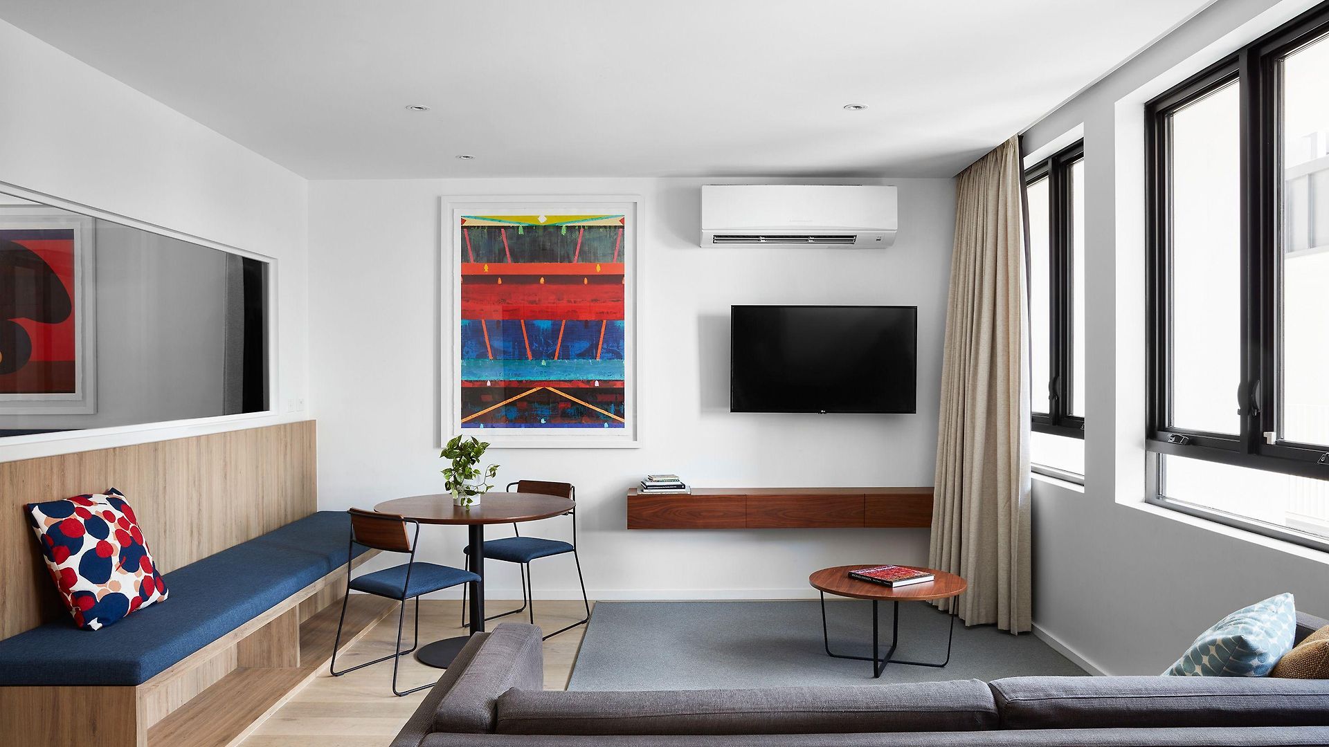 The Johnson - Art Series 4* Brisbane