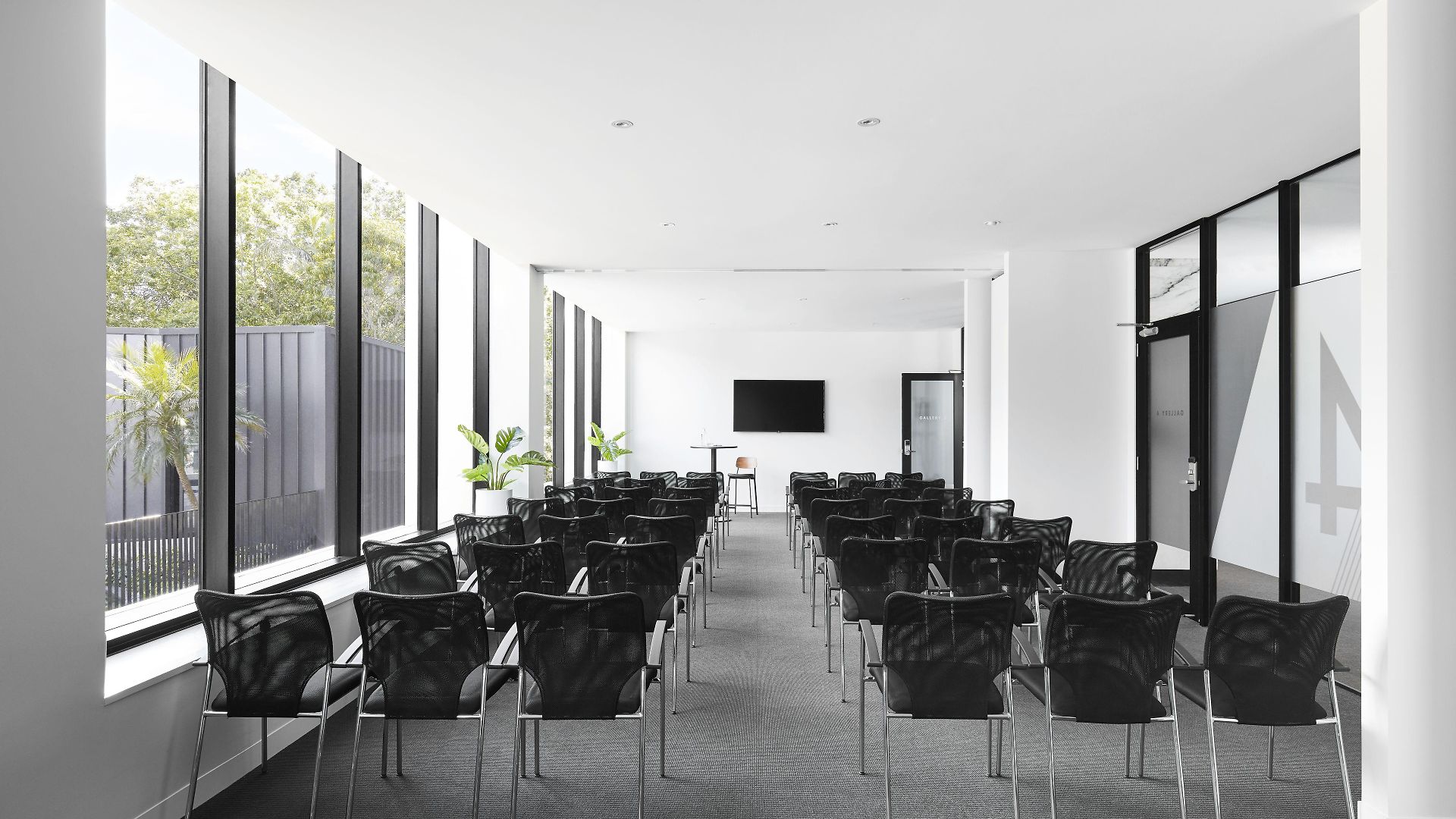 The Johnson - Art Series 4* Brisbane