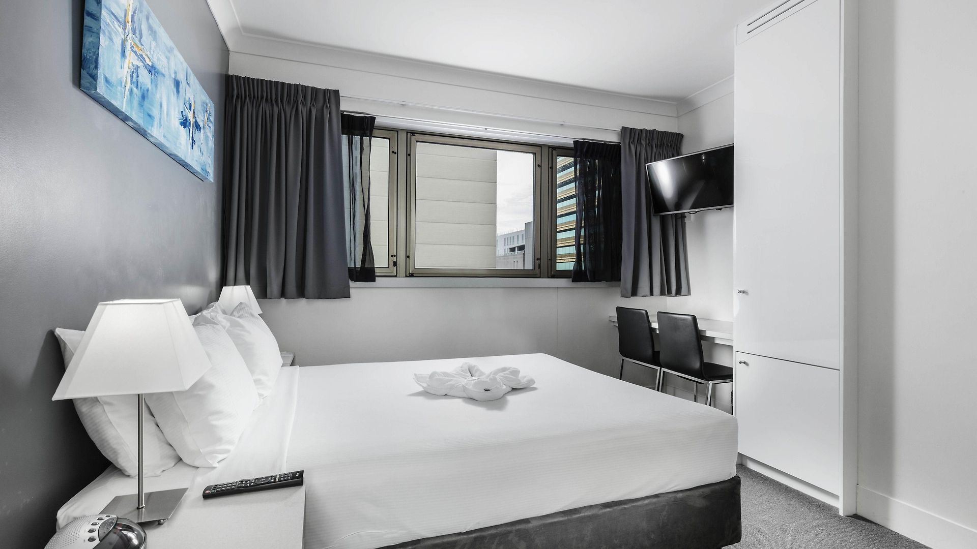 George Brisbane, Independent Collection By Evt Brisbane