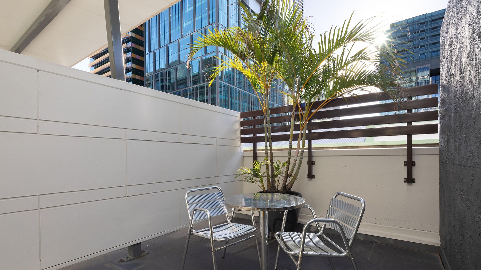 George Brisbane, Independent Collection By Evt Hotel
