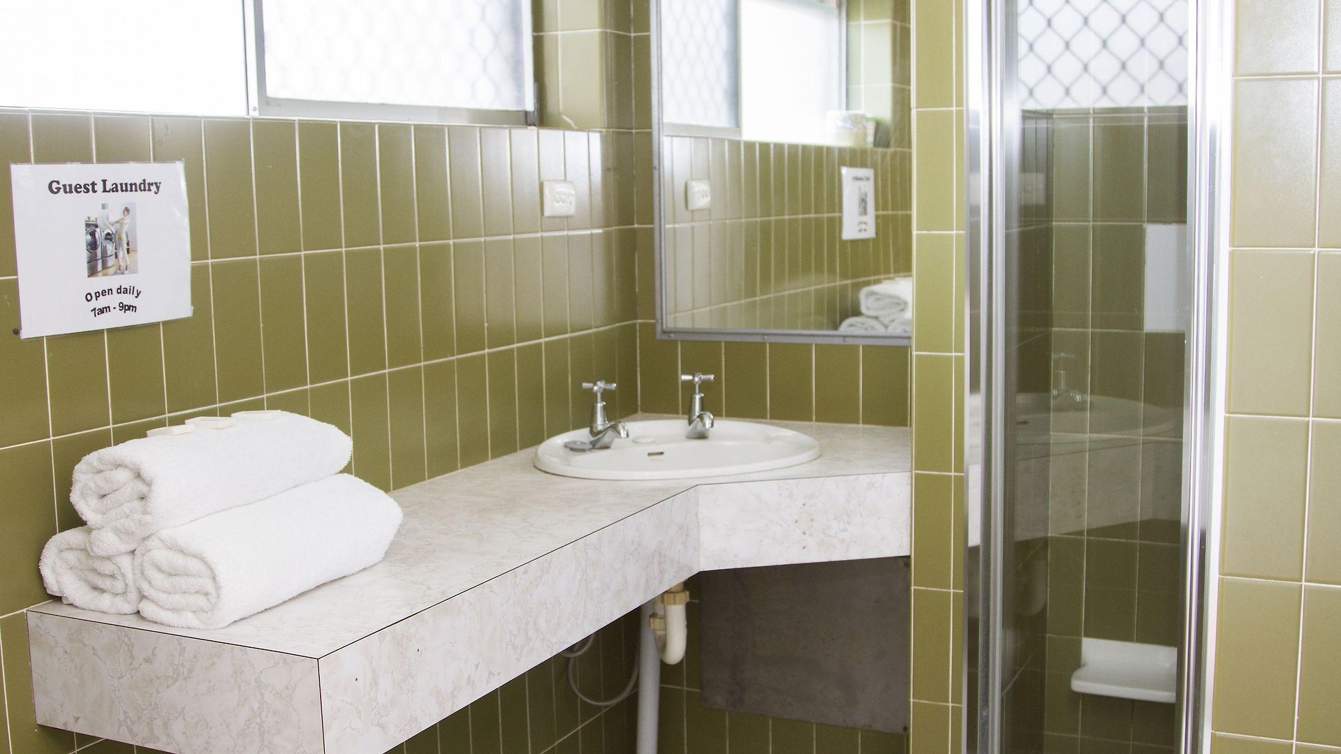 Acacia Ridge 3*