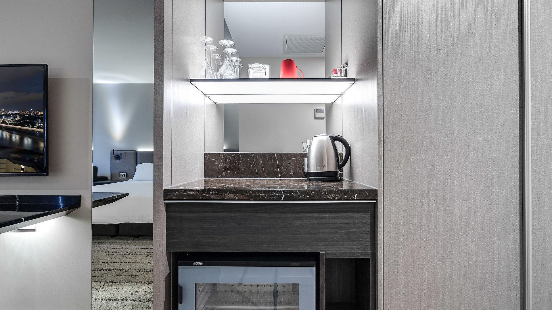 Courtyard By Marriott South Bank 4*