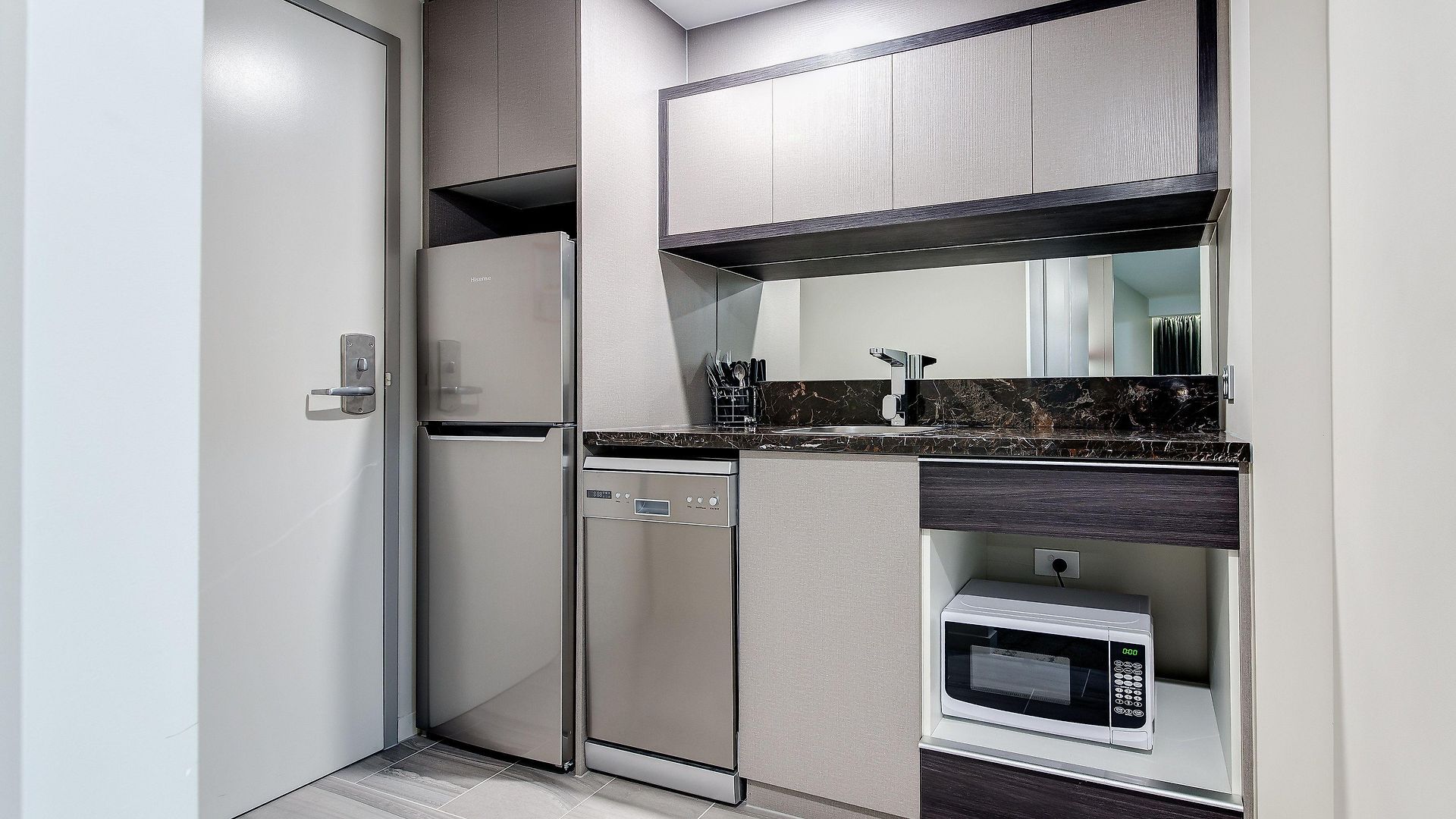 Courtyard By Marriott South Bank Hotel 4*
