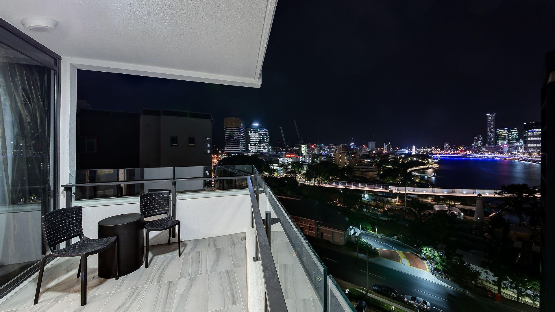 Courtyard By Marriott South Bank Hotel 4*