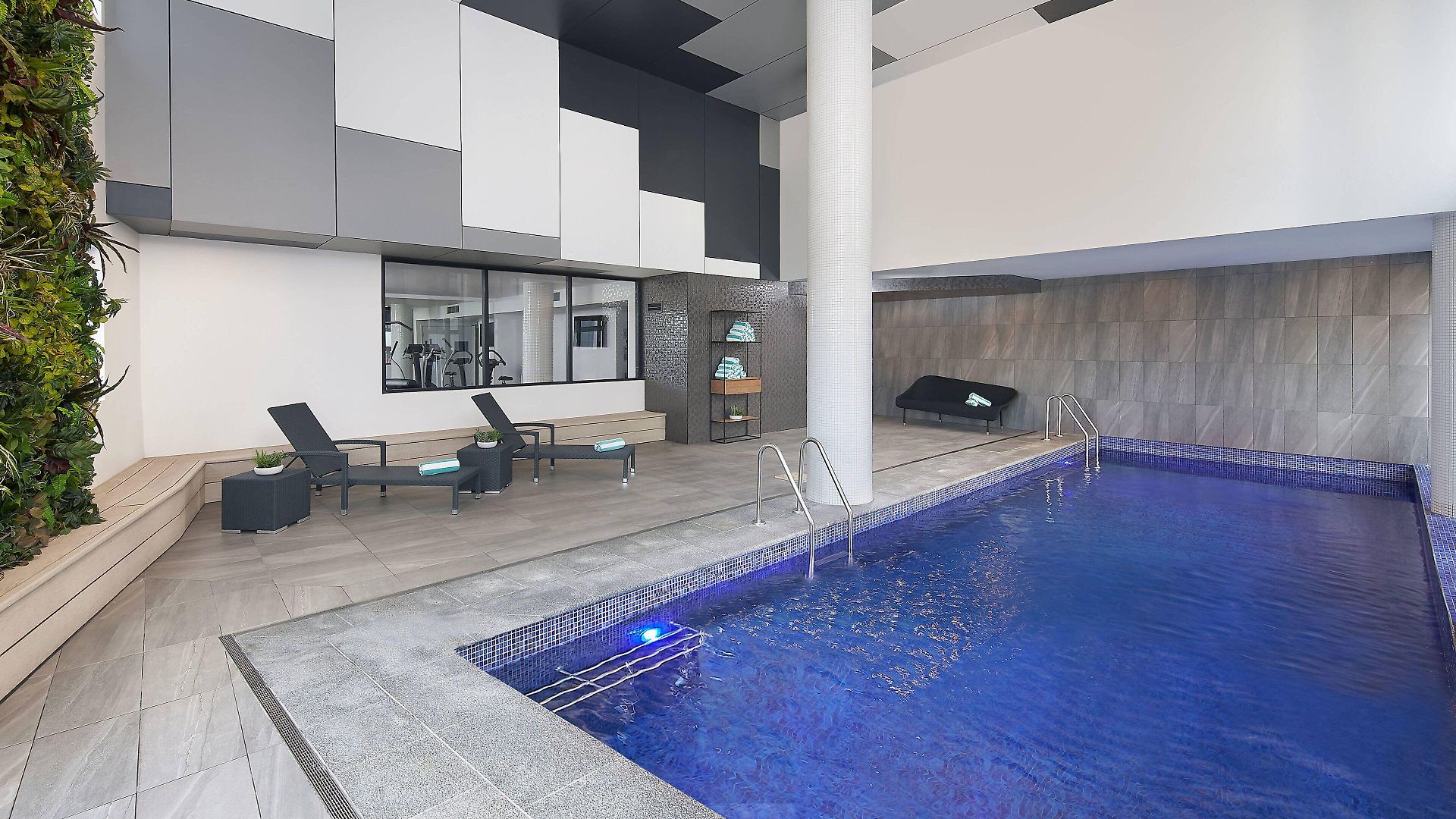 Courtyard By Marriott South Bank 4*