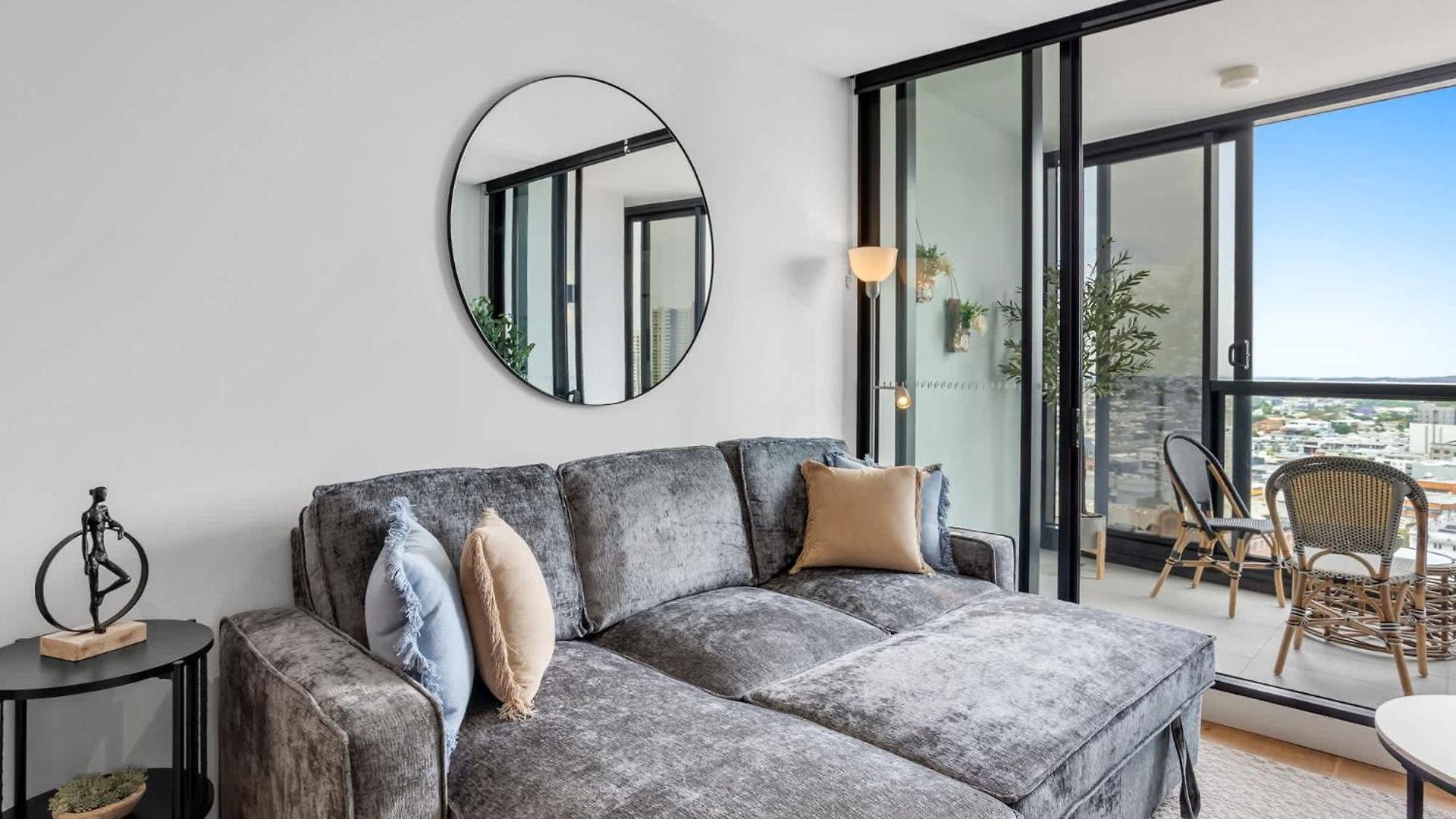 Apartment Premium 2br Valley Parking Free *