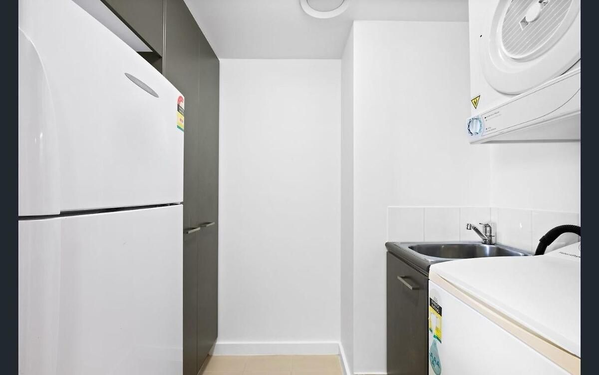Apartment Location! Centre! Whole Apartment!