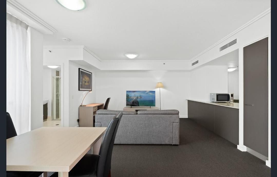 Location! Centre! Whole Apartment! *