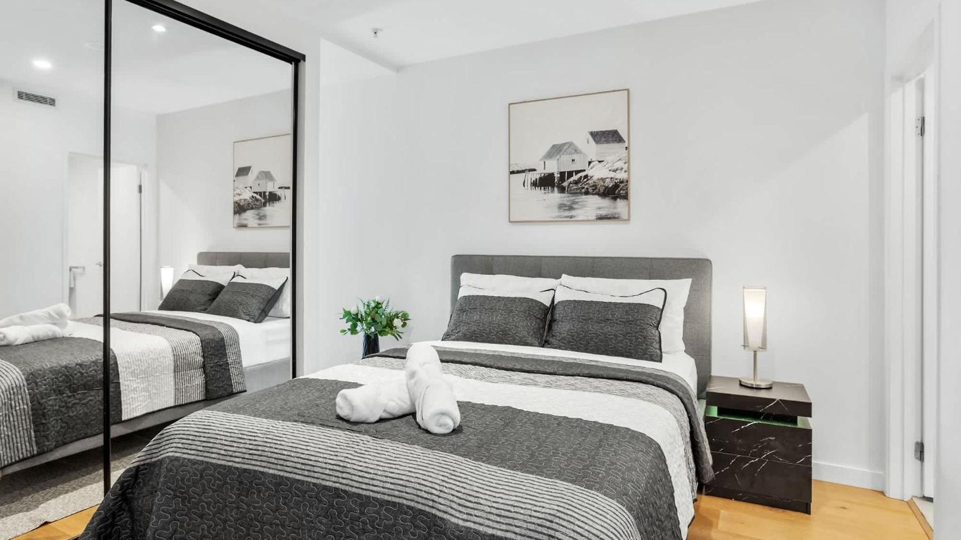 Premium 2br Valley Parking Free Apartment