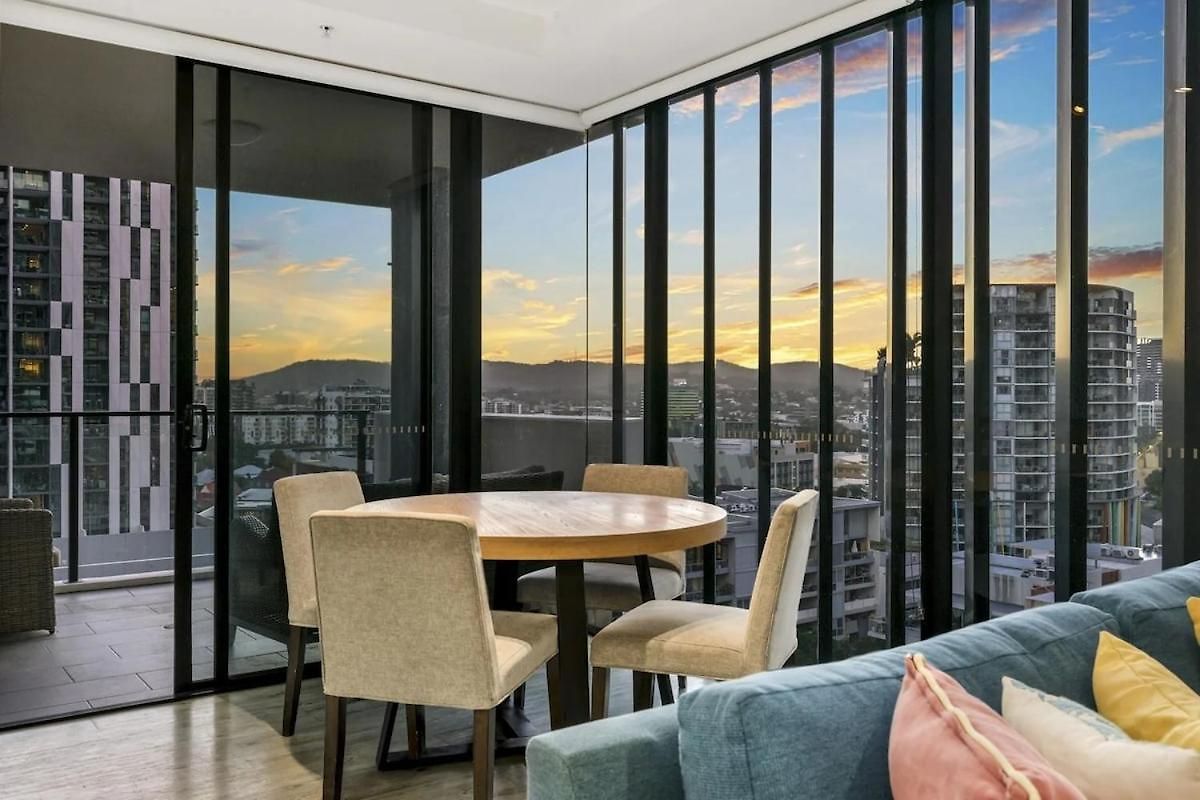 Stylish 2br In Soda Views Parking *