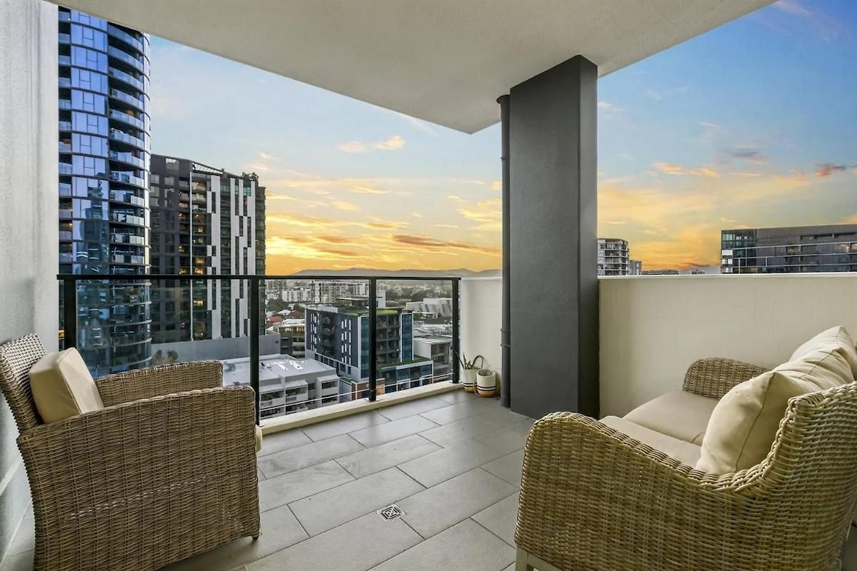 Stylish 2br In Soda Views Parking Apartment *