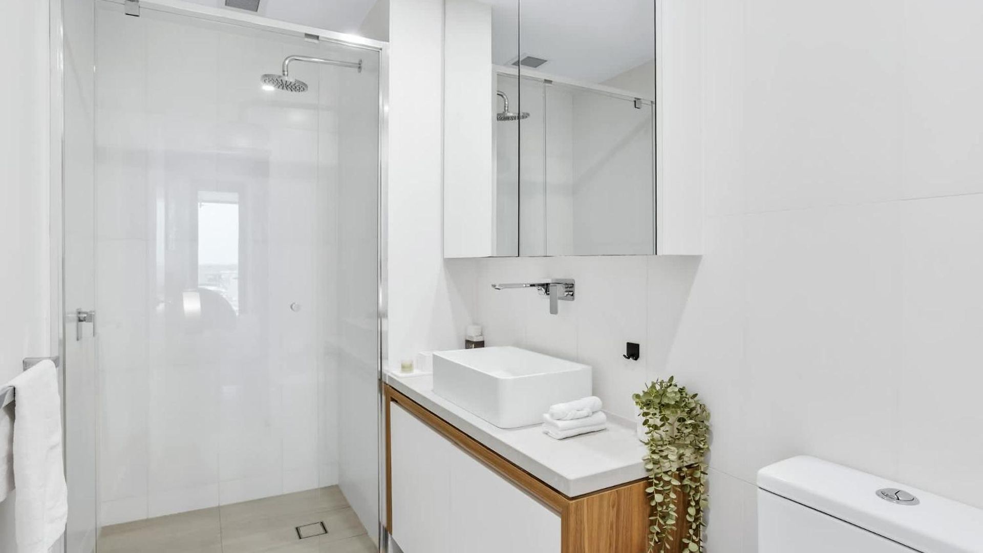 Premium 2br Valley Parking Free Apartment Brisbane