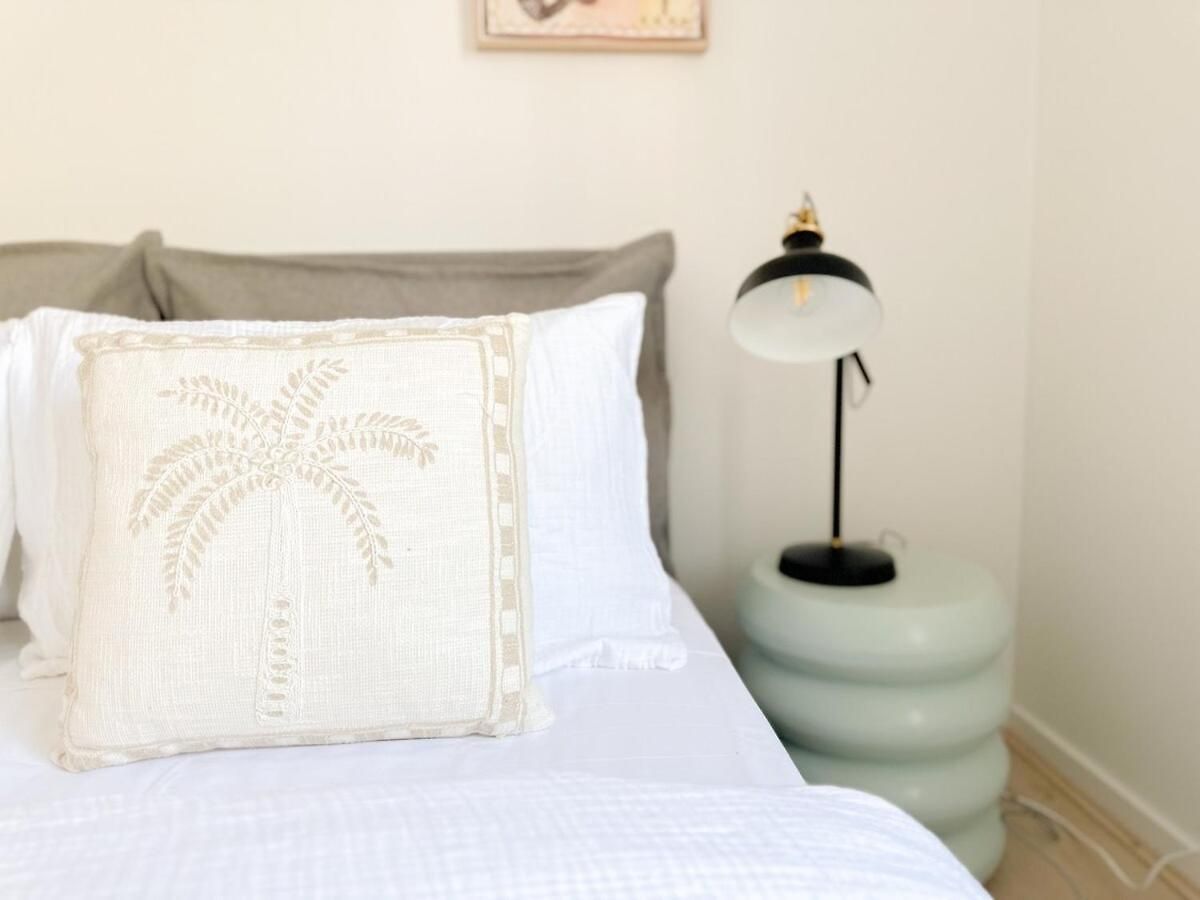 Penthouse Spot - Sleep 8 - Free Parking - 4km Cbd Brisbane